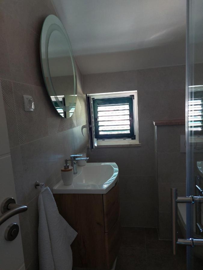 Ceratonia Apartments Lovište Esterno foto