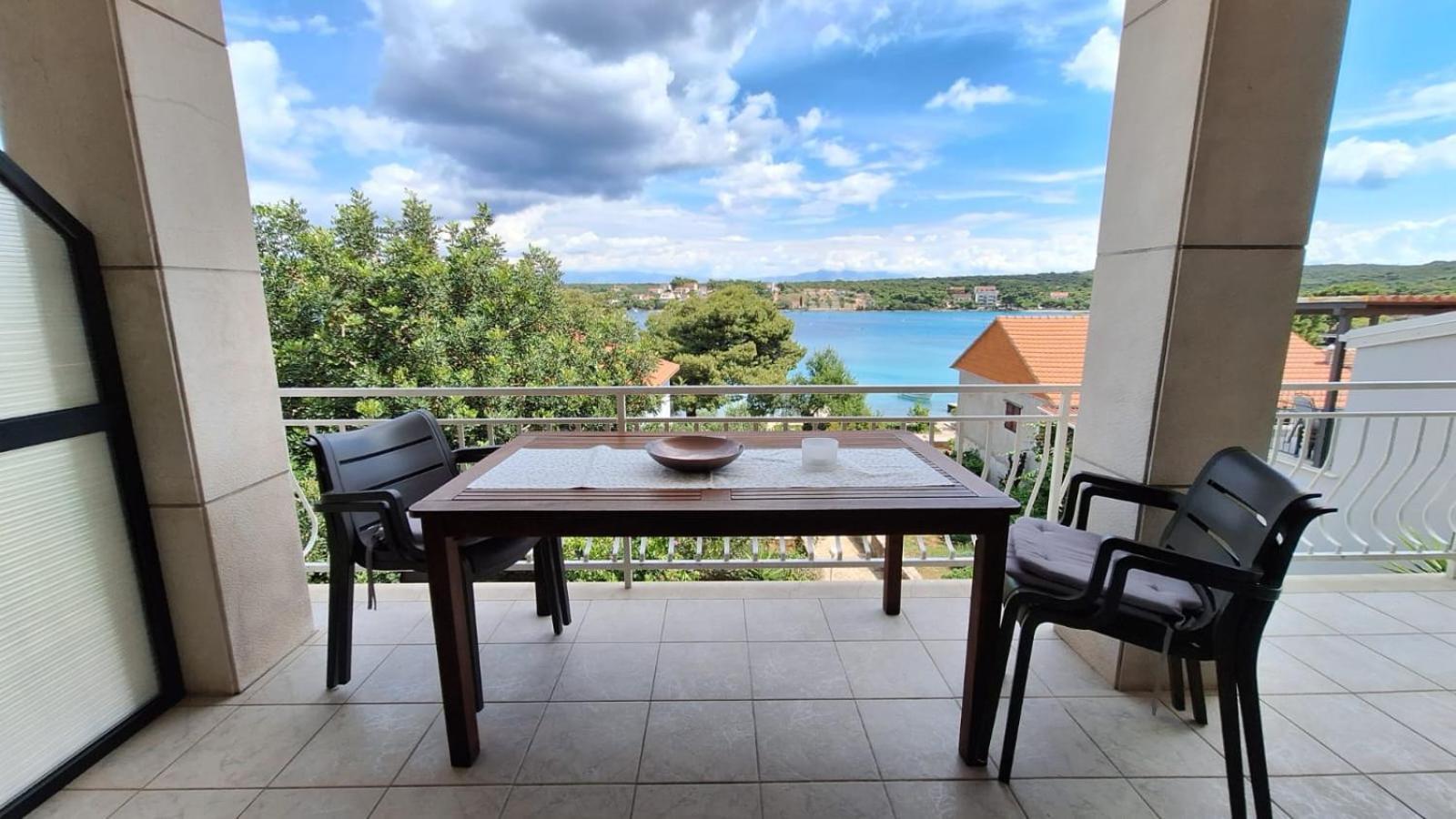 Ceratonia Apartments Lovište Esterno foto