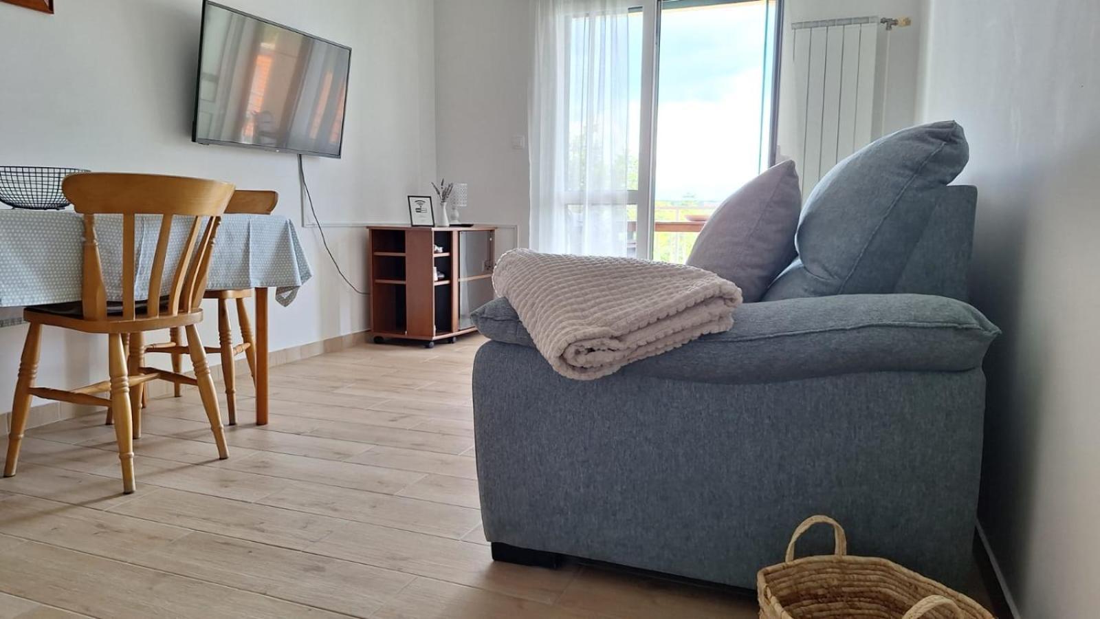 Ceratonia Apartments Lovište Esterno foto